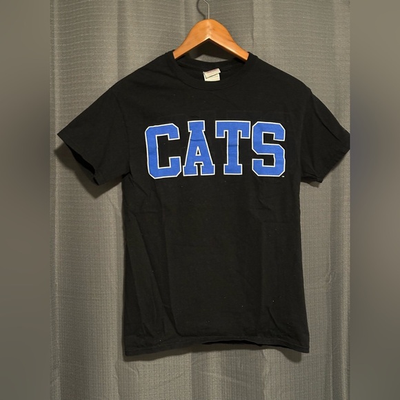 Gildan UK Wildcats T-Shirt with Blue Cats Print - Picture 1 of 4